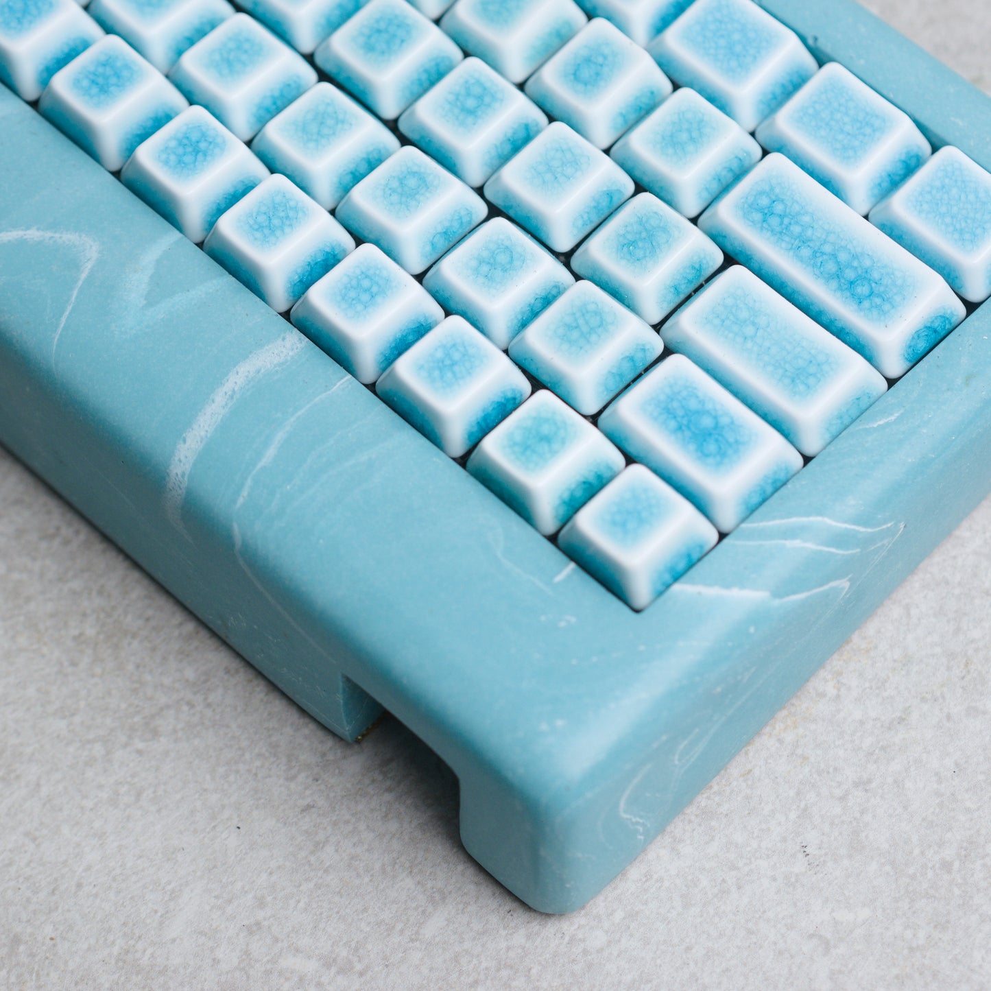 Turquoise Blue Marble mechanical keyboard case with ceramic keycaps