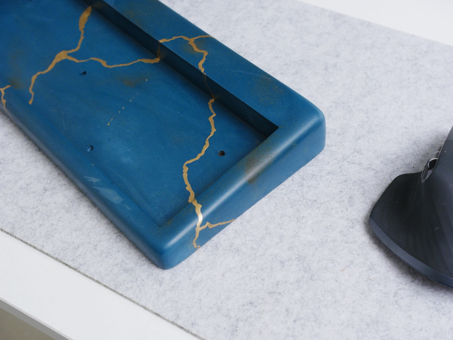 Mason60 Kintsugi- Grey Blue 1