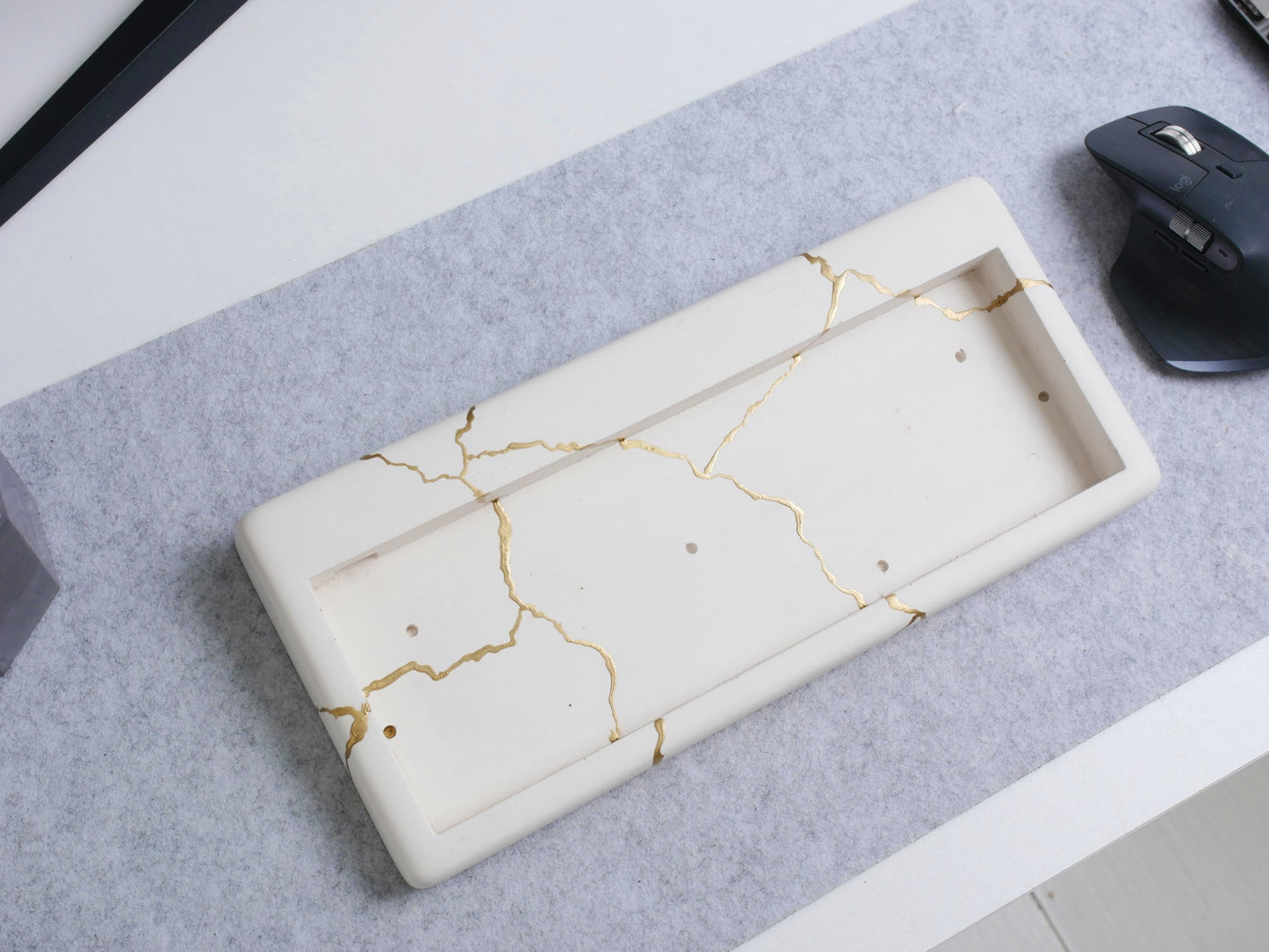 Mason60 Kintsugi- White 1