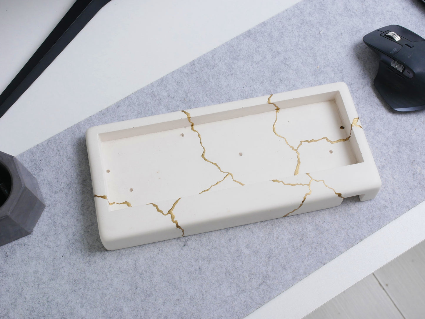 Mason60 Kintsugi- White 1