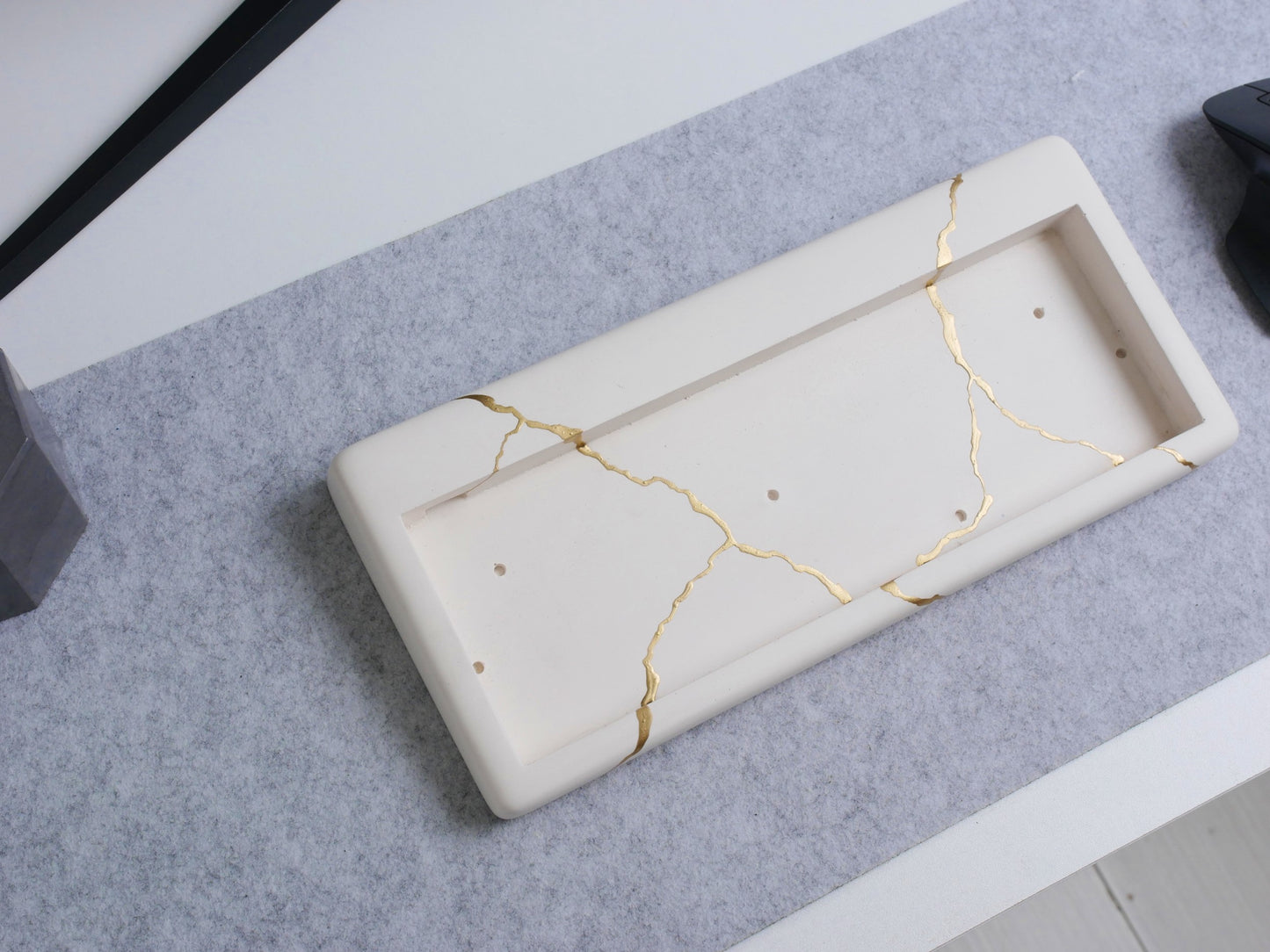Mason60 Kintsugi- White 2