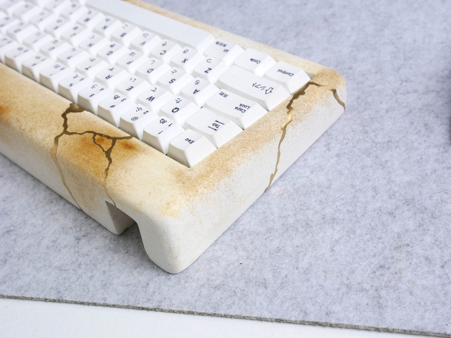 Mason60 Kintsugi- White Patina 2