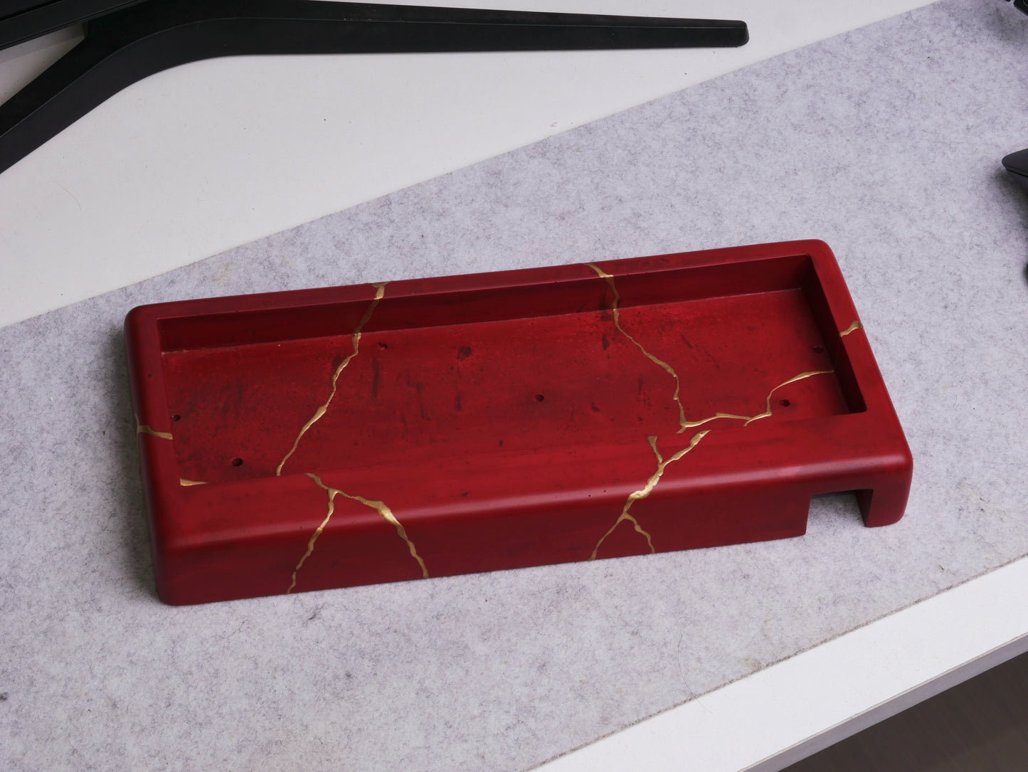 Mason60 Kintsugi Rd 3- Red 1