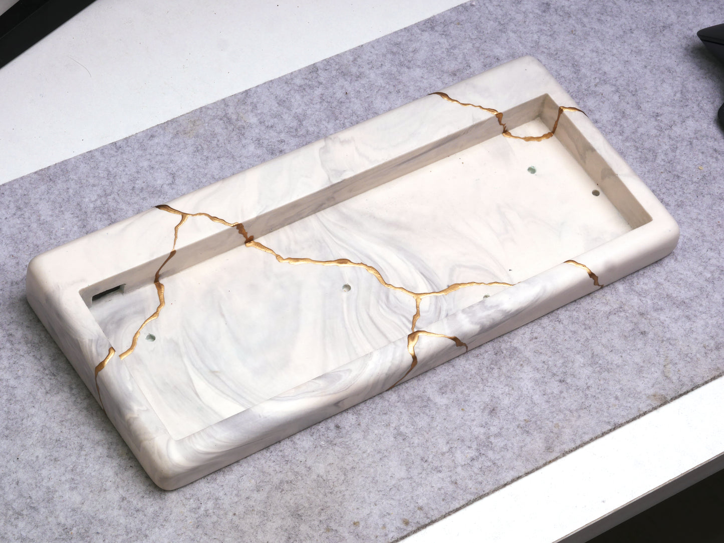 Mason60 Kintsugi Rd 3- White Marble