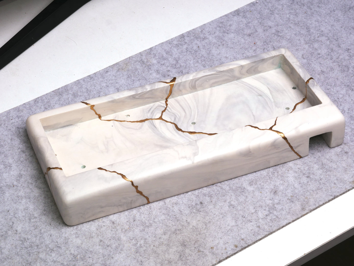 Mason60 Kintsugi Rd 3- White Marble