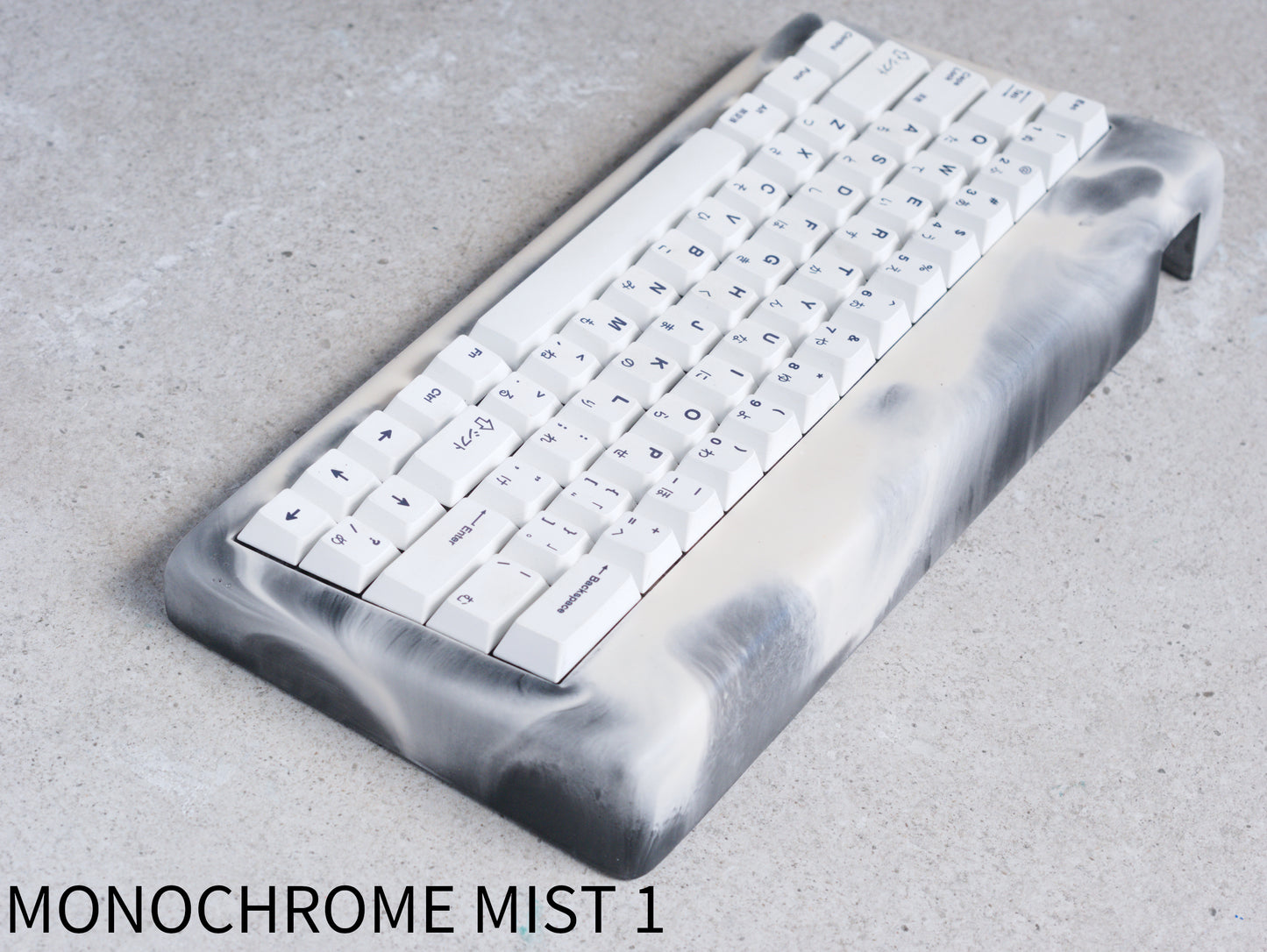 Mason60 Specials- Monochrome Mist