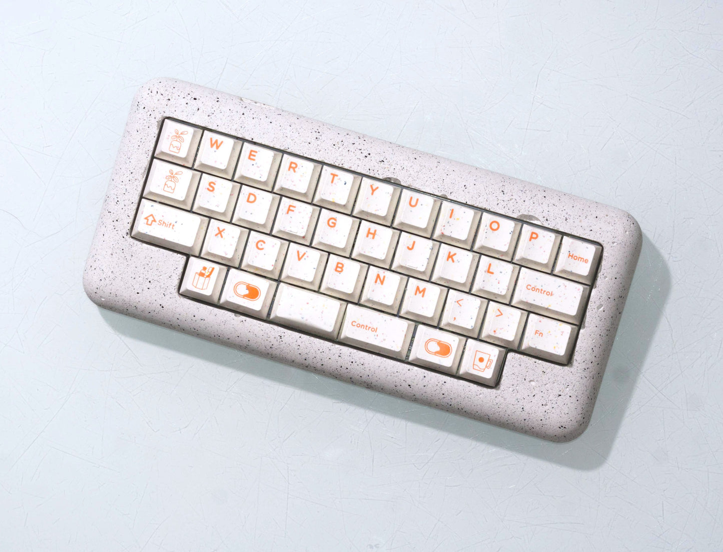 Stonevault- Silver Granite Case