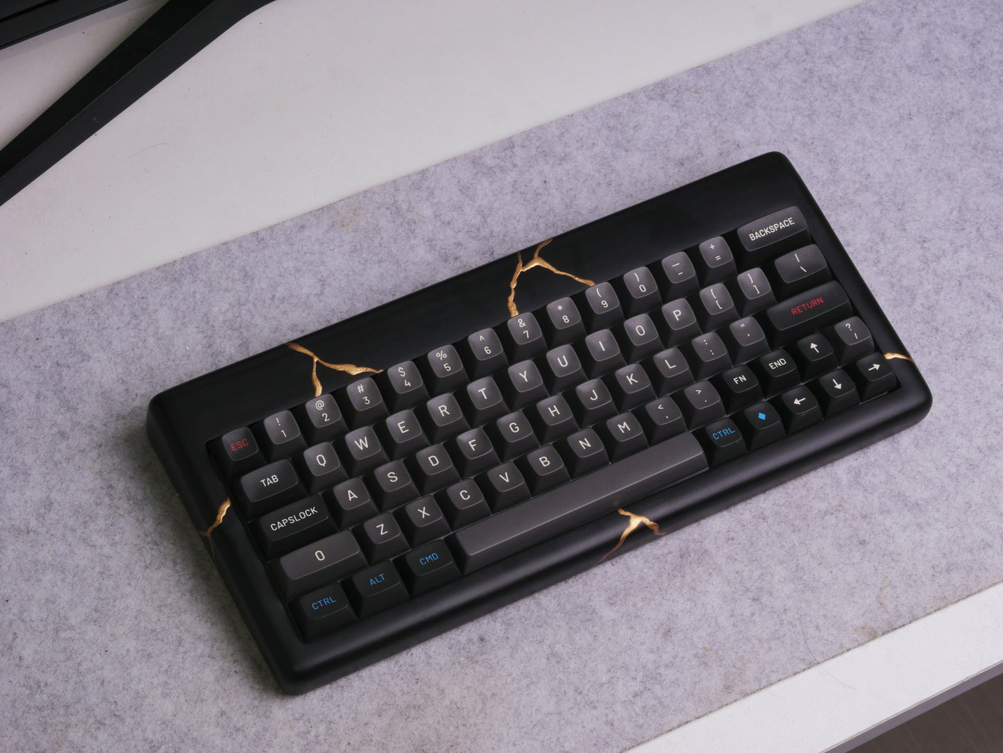 Mason60 Kintsugi Rd 3- Black 4