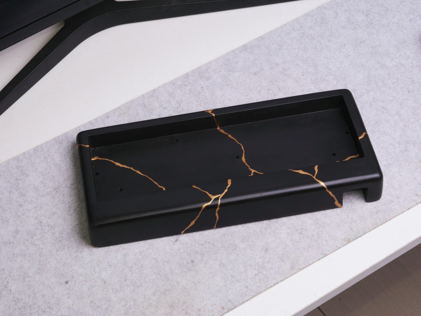 Mason60 Kintsugi Rd 3- Black 4