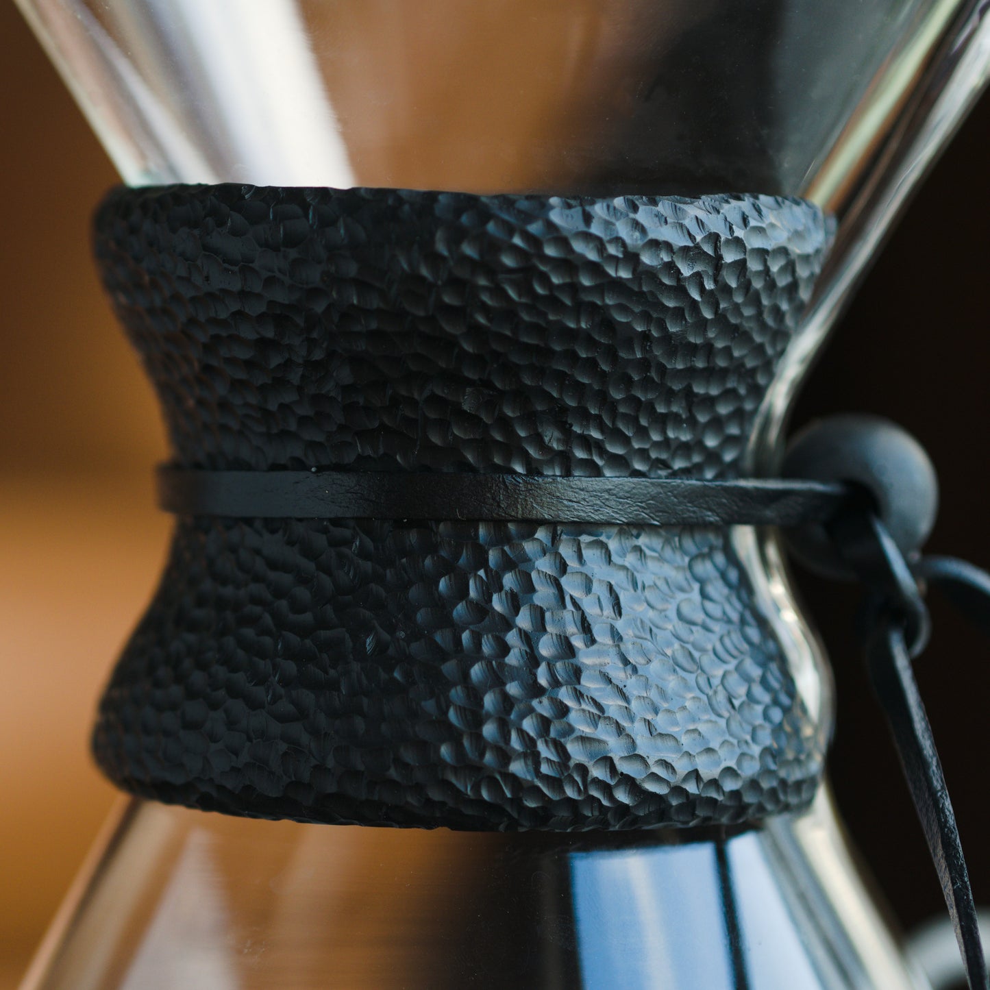 Black Chemex Collar Carved