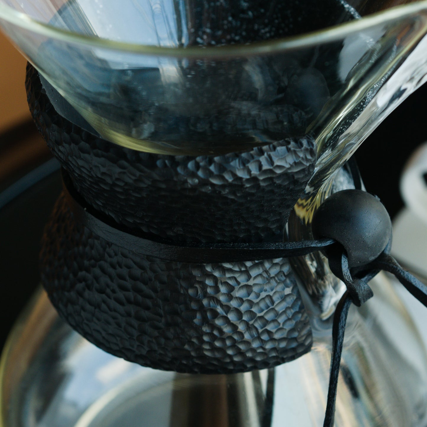 Black Carved Chemex Collar