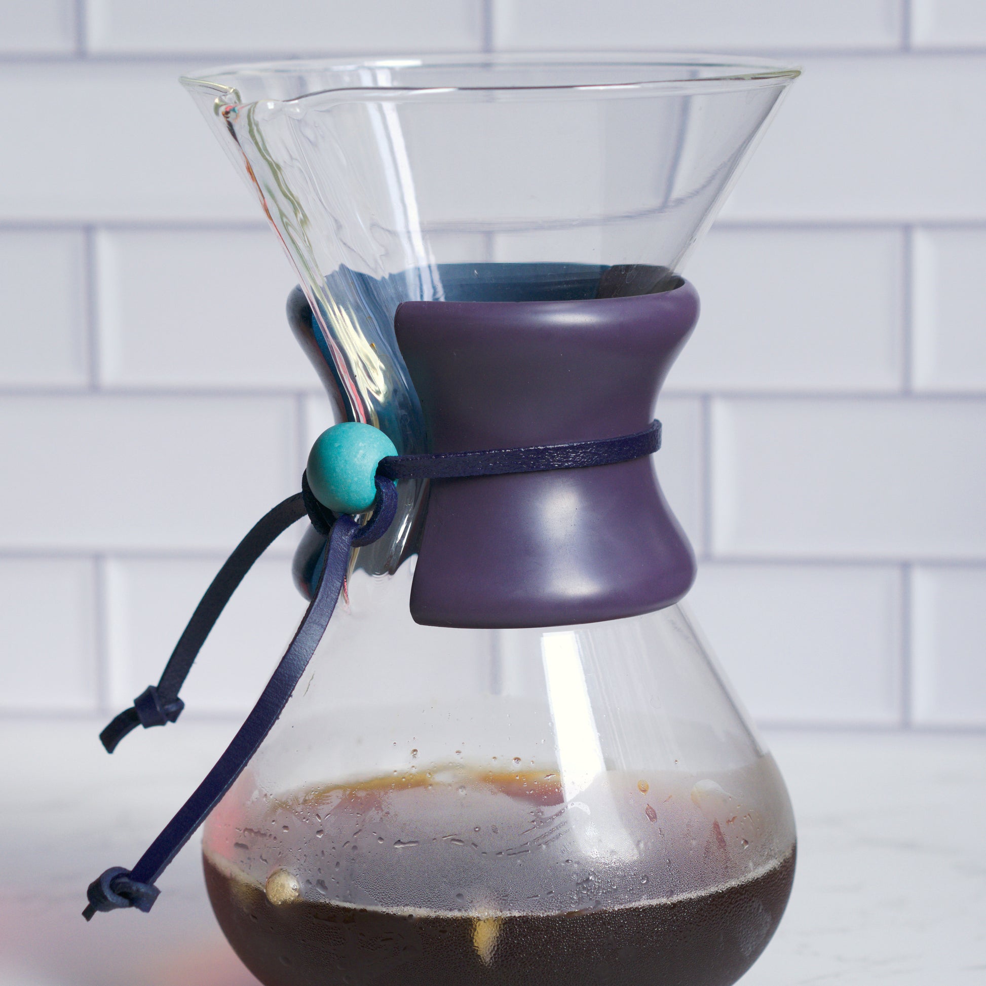 Chemex Pour Over Coffee Maker Glass Embossed Coffee Die Black